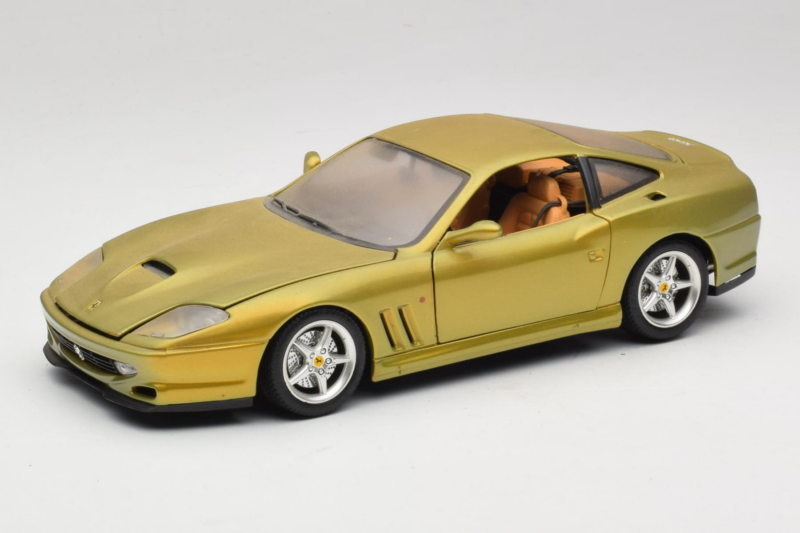 Ferrari 550 Maranello Gold Metallic Braccio & Gotz Bburago 1:18 Ferrari 550 Maranello Gold Metallic Braccio & Gotz Bburago 1:18 3044-G1 Diecast