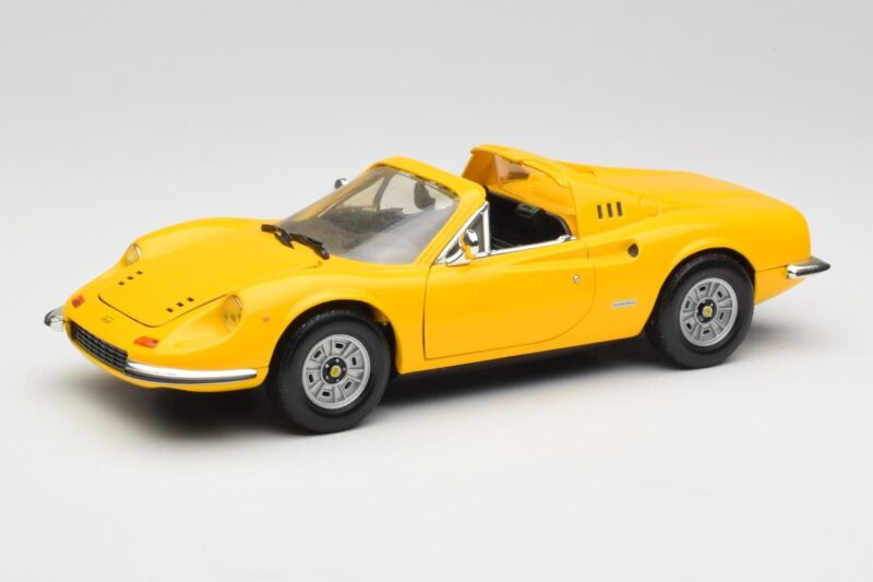 Ferrari Dino 246 GTS Yellow Hot Wheels 1:18 Ferrari Dino 246 GTS Yellow Hot Wheels 1:18 23920 Diecast