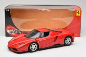 Ferrari Enzo Red Hot Wheels 1:18 56293 Diecast - image 8 of 8