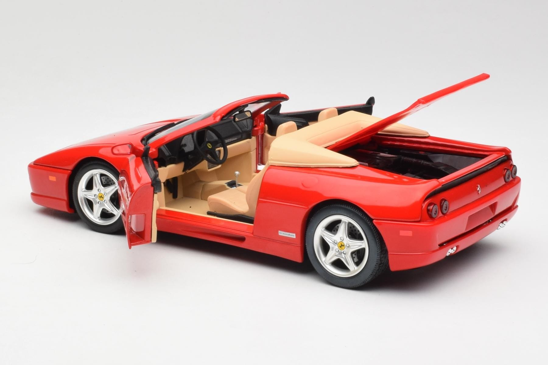 Hot Wheels Ferrari F355 Spider 1:18 Red Diecast Model