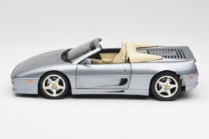 Ferrari F355 Spider Silver Hot Wheels 1:18 23907-M1 Diecast - image 4 of 8