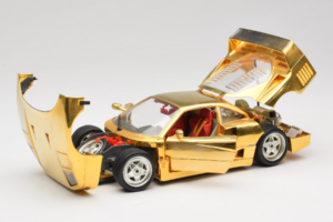 Ferrari F40 Chrome Gold Limited Edition 250 pcs Bburago 1:18 3332-G1 Diecast - image 2 of 8