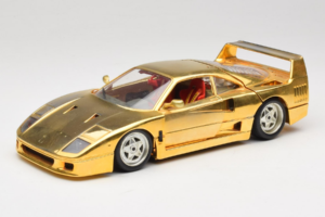 Ferrari F40 Chrome Gold Limited Edition 250 pcs Bburago 1:18 3332-G1 Diecast