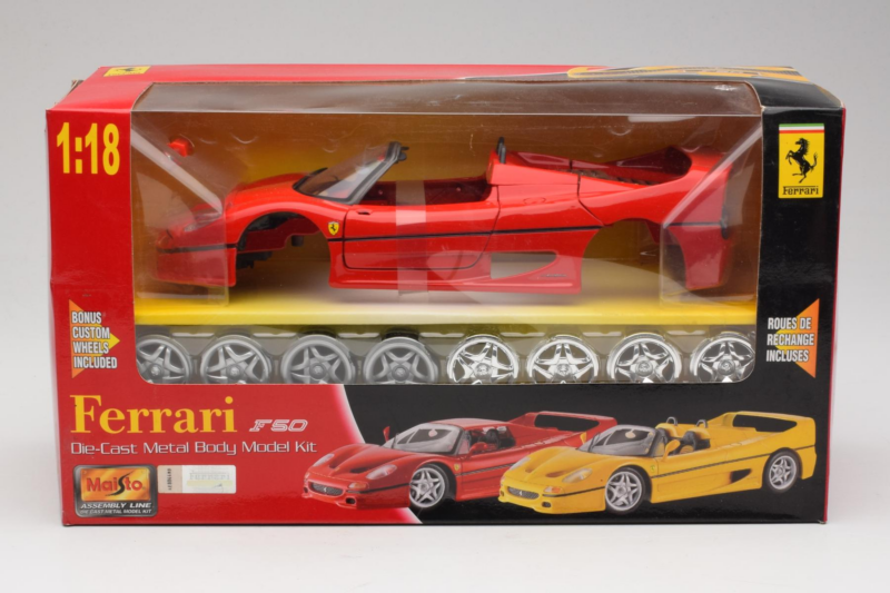 Ferrari F40 Red Model Kit Maisto 1:18 39822 Diecast