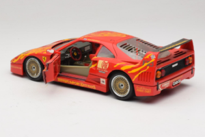 Ferrari F40 Evoluzione #3 Brummel Red 1987 Bburago 1:18 3022-P2 Diecast - image 5 of 8