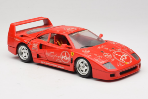 Ferrari F40 Evoluzione FC Nürnberg Special Edition Red Bburago 1:18 3042-FCN Diecast - image 6 of 8