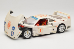 Ferrari F40 #1 Expert White 1987 Bburago 1:18 3332-W2 Diecast - image 2 of 8