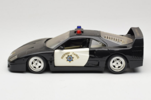 Ferrari F40 Highway Patrol Black White Bburago 1:18 3022-H1 Diecast - image 4 of 8