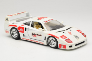 Ferrari F40 Kart-o-Mania White Bburago 1:18 3332-W3 Diecast - image 6 of 8