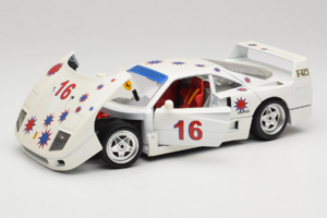 Ferrari F40 #16 Borsenmodells White Limited Edition 333 pcs 1987 Bburago 1:18 3332-W1 Diecast - image 2 of 8
