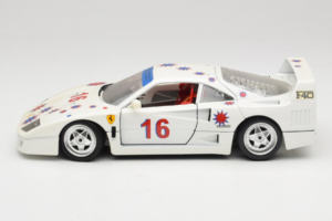 Ferrari F40 #16 Borsenmodells White Limited Edition 333 pcs 1987 Bburago 1:18 3332-W1 Diecast - image 4 of 8