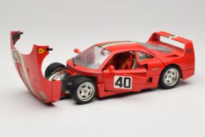 Ferrari F40 #40 Red with Italian Flag Bburago 1:18 3032-P1 Diecast - image 2 of 8