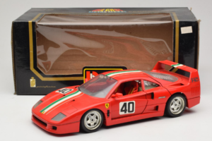 Ferrari F40 #40 Red with Italian Flag Bburago 1:18 3032-P1 Diecast - image 8 of 8