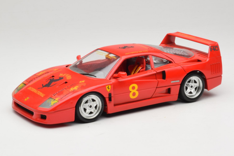 Ferrari F40 #8 Bevro International Red 1987 Bburago 1:18 3332-P3 Diecast