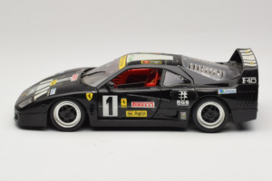 Ferrari F40 Pirelli Agip #1 Black Bburago 1:18 3332-B1 Diecast - image 4 of 8