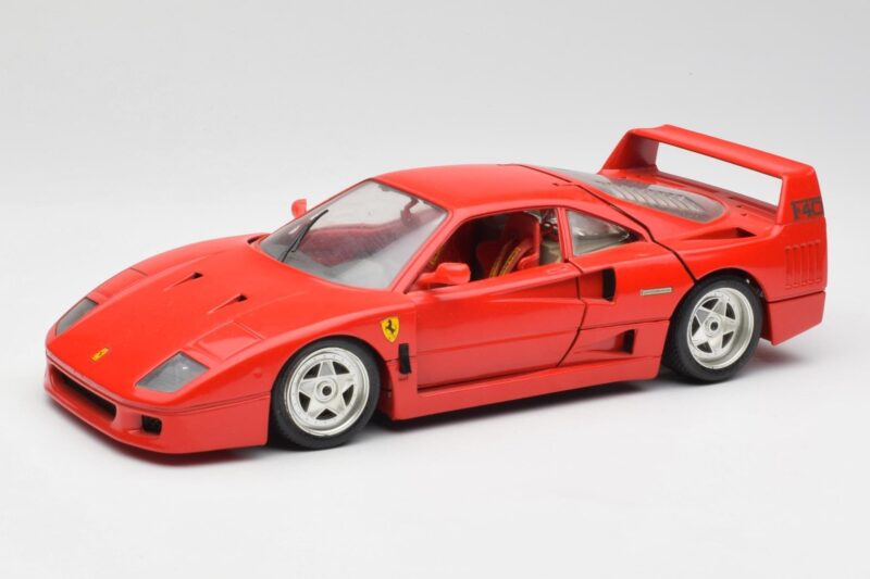 Ferrari F40 Red Bburago 1:18 Ferrari F40 Red Bburago 1:18 3032 Diecast