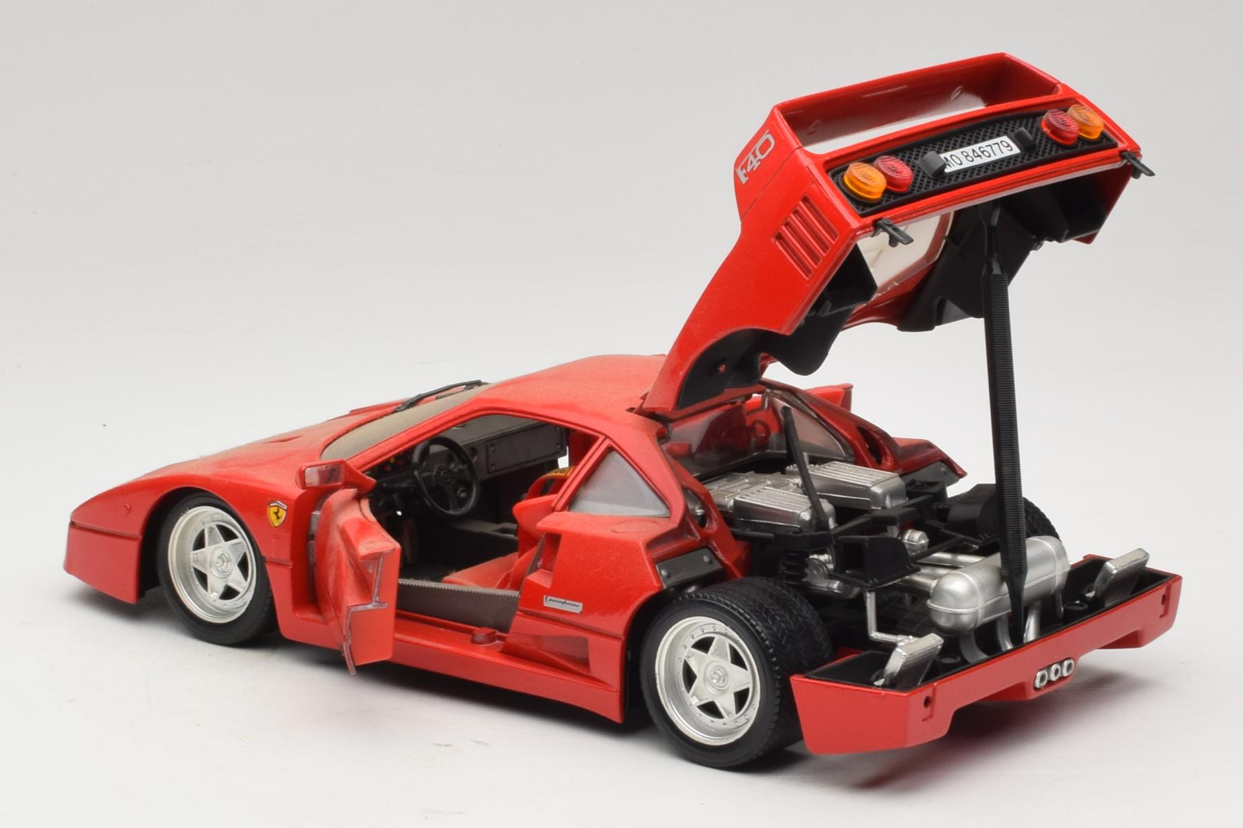 【レア】Ferrari 1/18 F40 TONKA フェラーリ Tonka Ferrari F40 1:18 Red Diecast Supercar