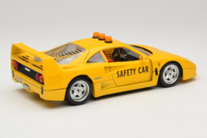 Ferrari F40 Safety Car Yellow Bburago 1:18 3032-Y2 Diecast - image 3 of 8
