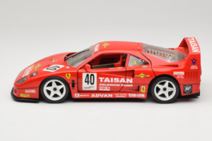 Ferrari F40 #40 T. Ohta / A. Reid Taisan Red 1987 Bburago 1:18 3022-T1 Diecast - image 4 of 8