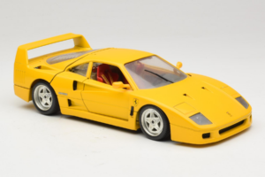 Ferrari F40 Yellow Bburago 1:18 3032-Y1 Diecast - image 6 of 8