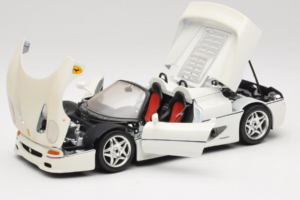 Ferrari F50 Convertible White Bburago 1:18 3352-W1 Diecast - image 2 of 8