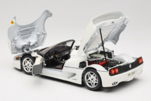 Ferrari F50 Convertible White Bburago 1:18 3352-W1 Diecast - image 5 of 8