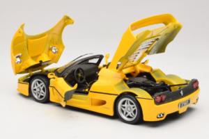 Ferrari F50 Convertible Shell Yellow Maisto 1:18 3076-Y2 Diecast - image 5 of 8