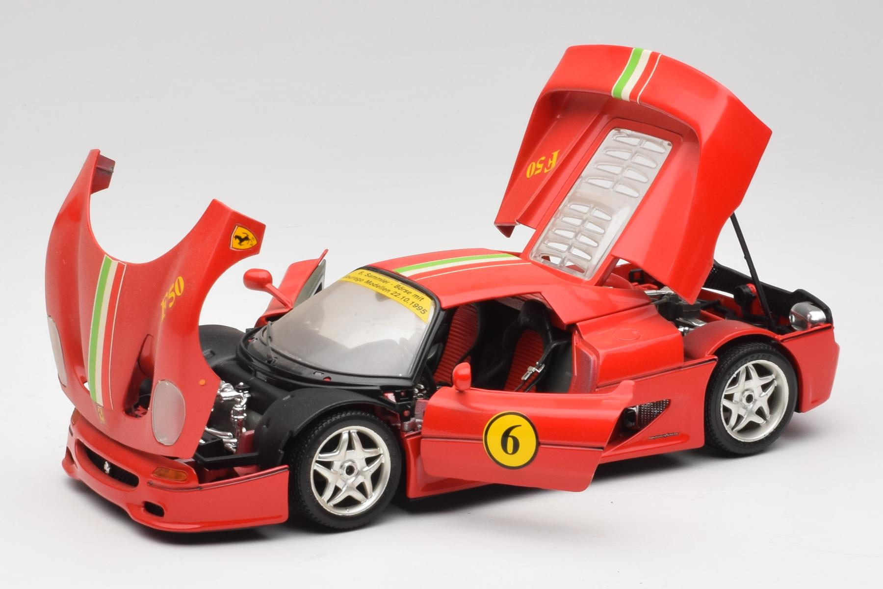 Bburago Ferrari F50 Italian Flag 1:18 Diecast Red
