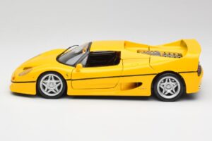 Ferrari F50 Giallo Modena Maisto 1:18 F50001 Diecast - image 4 of 8