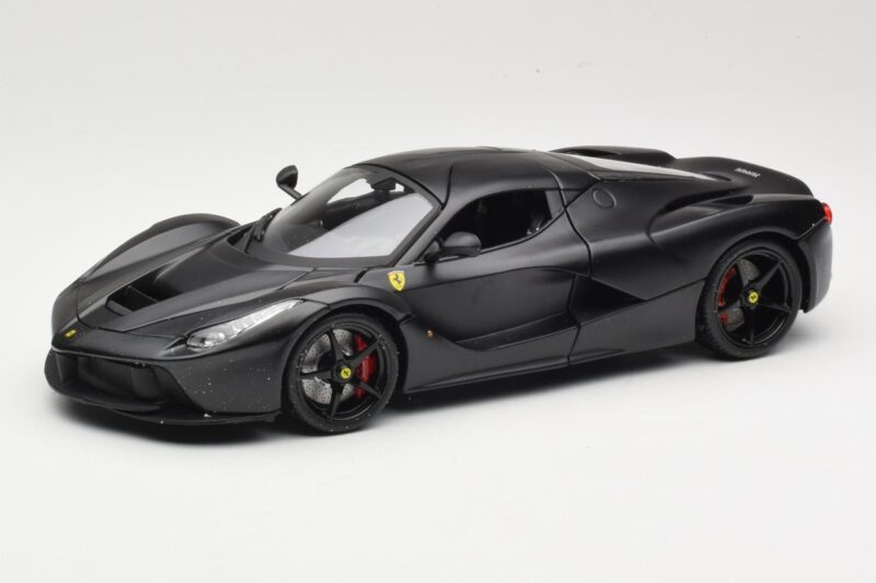 Ferrari LaFerrari F150 Matte Black Bburago 1:18 18-16901BK Diecast