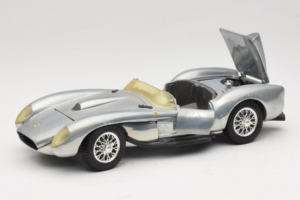 Ferrari Testa Rossa Chrome Silver Hot Wheels 1:18 25737 Diecast - image 2 of 8
