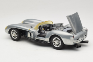 Ferrari Testa Rossa Chrome Silver Hot Wheels 1:18 25737 Diecast - image 5 of 8