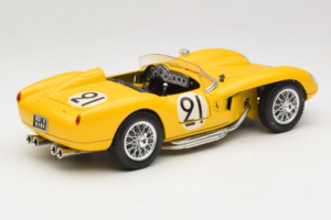 Ferrari 250 Testa Rossa #91 Yellow Limited Edition Bburago 1:18 3007-Y1 Diecast - image 3 of 8