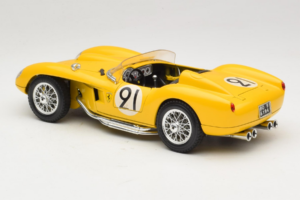 Ferrari 250 Testa Rossa #91 Yellow Limited Edition Bburago 1:18 3007-Y1 Diecast - image 7 of 8
