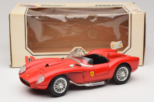Ferrari 250 Testa Rossa Red Bburago 1:18 3007-P2 Diecast - image 8 of 8