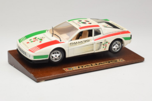 Ferrari Testarossa Italia 90 White Bburago 1:18 3059-W1 Diecast - image 2 of 8