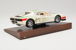 Ferrari Testarossa Italia 90 White Bburago 1:18 3059-W1 Diecast - image 4 of 8
