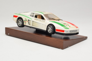 Ferrari Testarossa Italia 90 White Bburago 1:18 3059-W1 Diecast - image 7 of 8