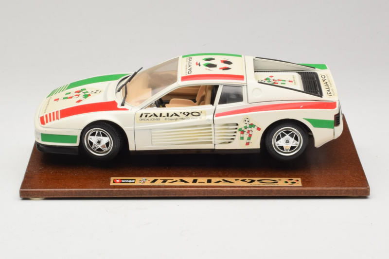 Ferrari Testarossa Italia 90 White Bburago 1:18 3059-W1 Diecast