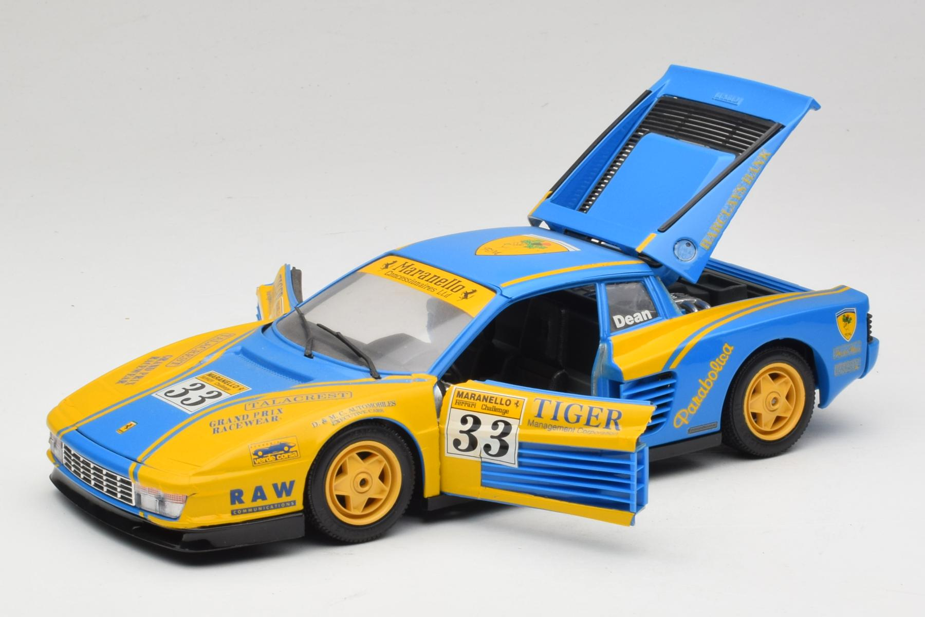 Bburago Ferrari Testarossa 1:18 Diecast Replica