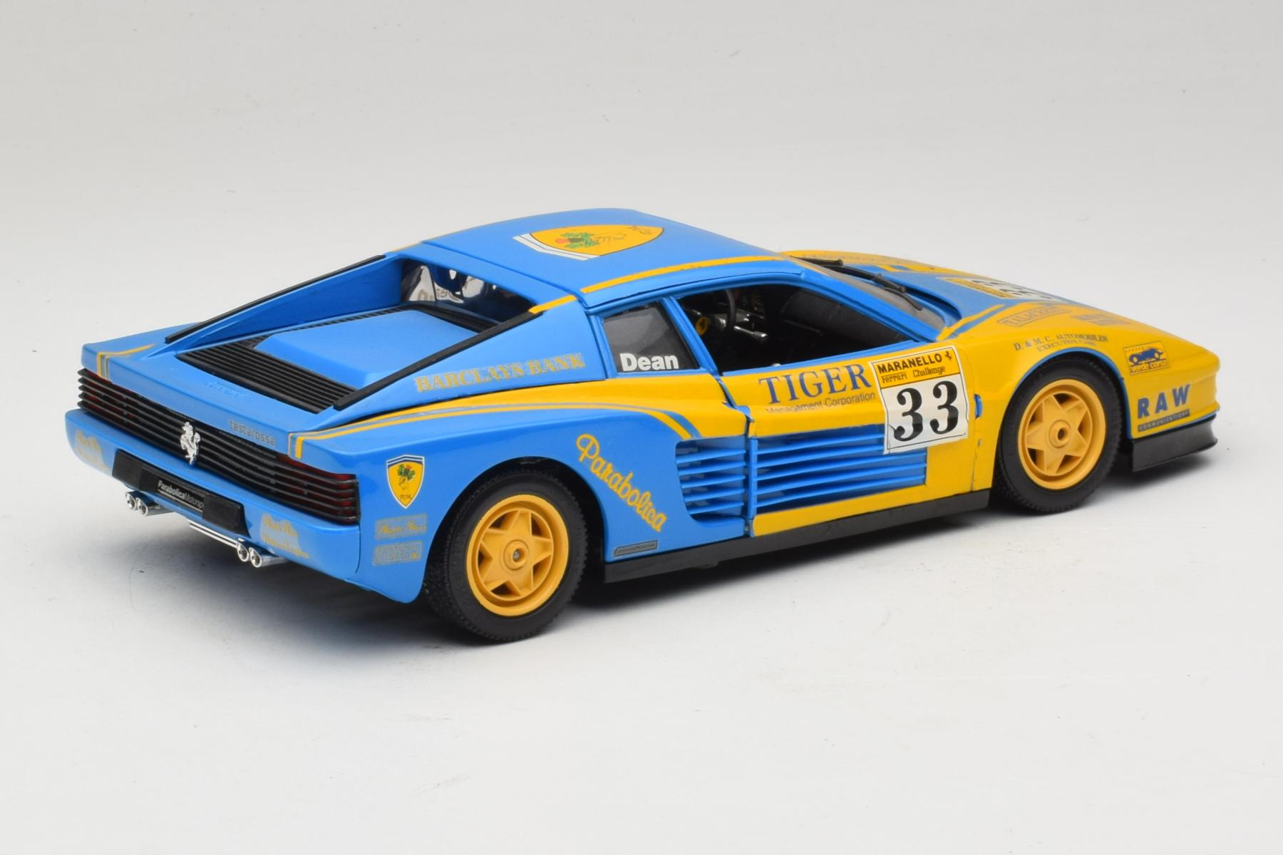 Bburago Ferrari Testarossa 1:18 Diecast Replica
