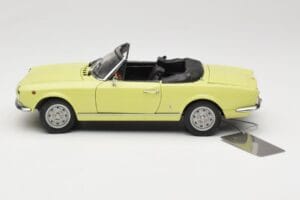 Fiat 124 Spider BS1 Yellow Sun Star 1:18 4921 Diecast - image 4 of 8