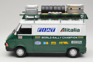 Fiat 242 Alitalia Rally Team Assistance With Trailer 1978 IXO 1:18 18CMC027WX Diecast - image 4 of 7
