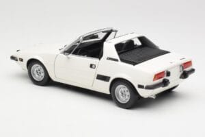 Fiat X1/9 White Minichamps 1:18 100121685 Diecast - image 7 of 8