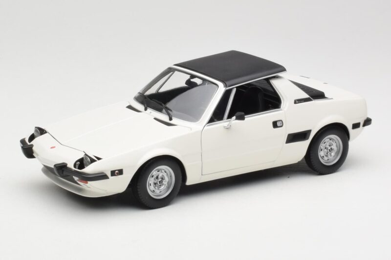 Fiat X1/9 White Minichamps 1:18 100121685 Diecast