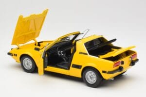 Fiat X1/9 Yellow Minichamps 1:18 100121664 Diecast - image 5 of 8