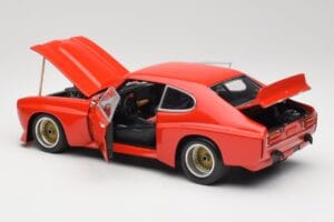 Ford Capri RS 3100 Signal Red Minichamps 1:18 180748001 Diecast - image 5 of 8
