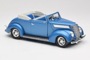 Ford Convertible Blue Road Signature 1:18 92238 Diecast - image 6 of 8