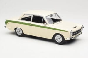 Ford Cortina Lotus White & Green Stripe MCG 1:18 MCG18434 Diecast - image 4 of 6