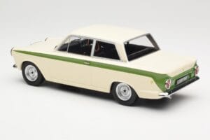 Ford Cortina Lotus White & Green Stripe MCG 1:18 MCG18434 Diecast - image 5 of 6